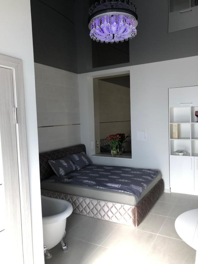 Romeo Vip Apartamentai Panevezys Exterior photo